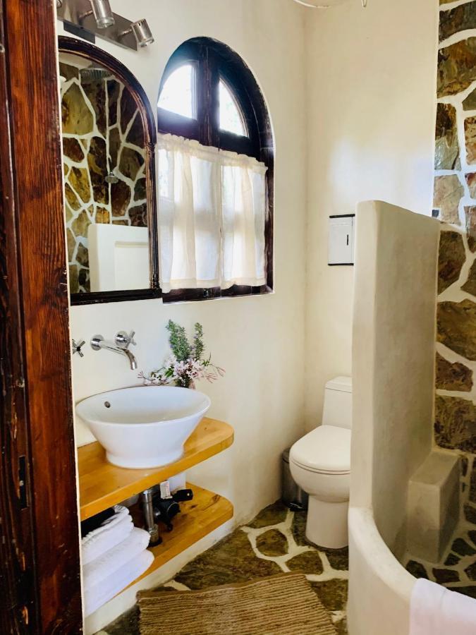 Under The Tuscan Sun Cottage In West Los Angeles Exterior photo
